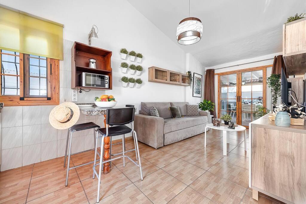 Bungalows Los Arcos 77 San Bartolomé 外观 照片